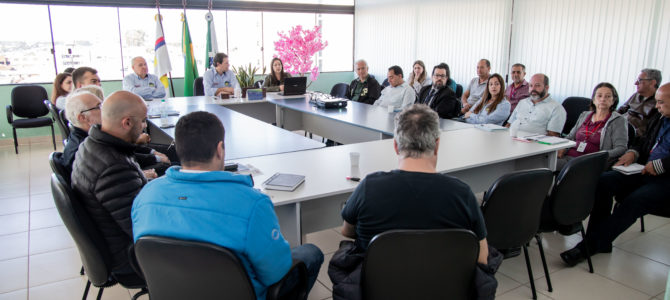 Apucarana organiza Comitê Gestor Intersetorial Cidade Educadora