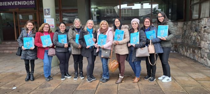 Professores de espanhol participam de formação continuada na Argentina