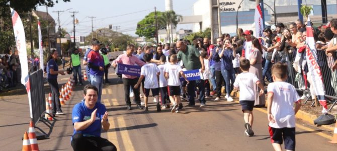 Quarta etapa do Circuito de Corridas das Escolas Municipais é realizada com sucesso no Jardim América