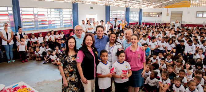 Lions Clube repassa mais 490 kits de higiene bucal aos estudantes da rede municipal de Apucarana