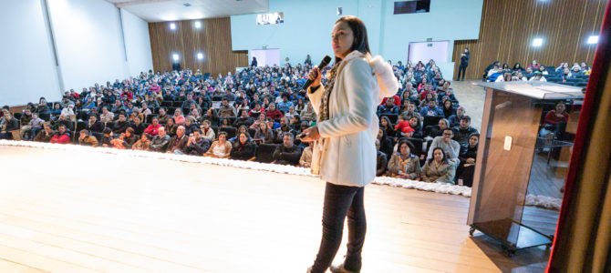 Escola de Pais promove reflexão sobre os desafios da parentalidade responsável