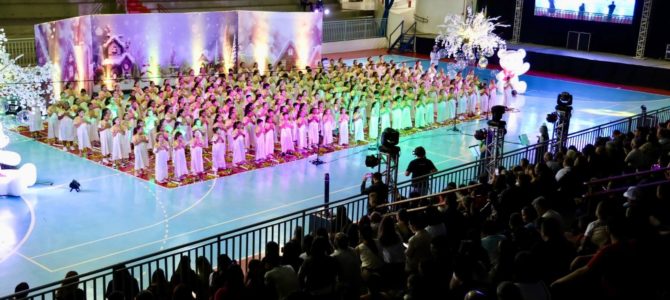 Cantata de Natal das Escolas Municipais encanta público em Apucarana