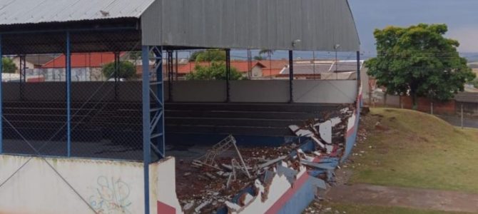 Autarquia de Educação irá reconstruir parede de fechamento do ginásio de esportes do Núcleo João Paulo