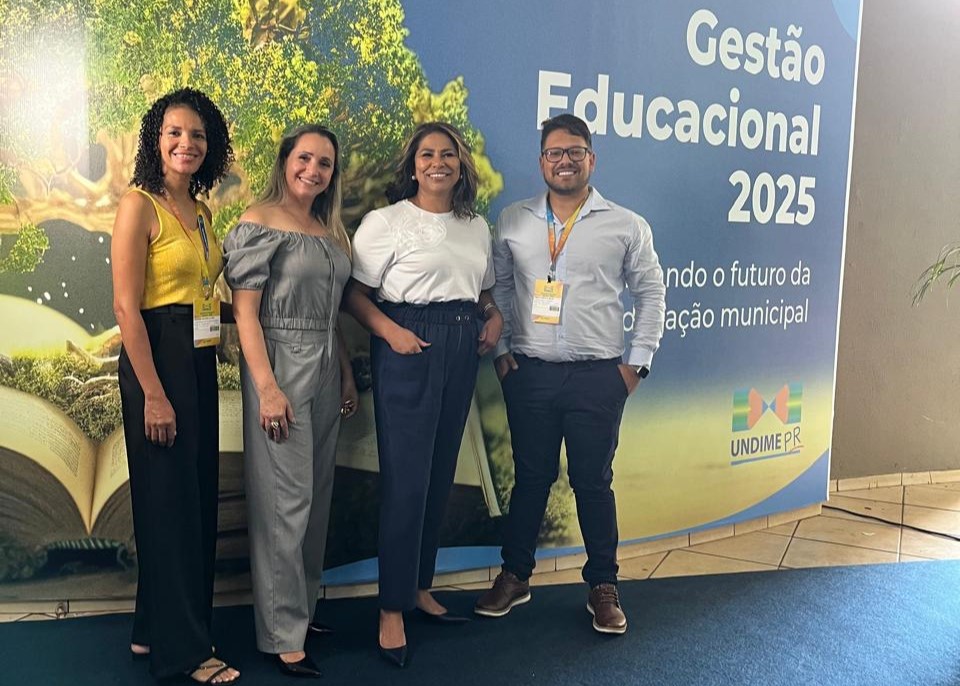 Apucarana participa de seminário estadual da União dos Dirigentes Municipais de Educação