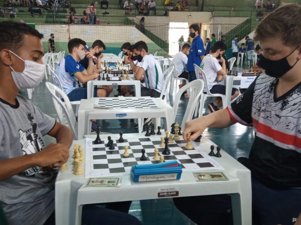 Xadrez de Mandaguari conquista o pódio no 65° Jogos Abertos do Paraná