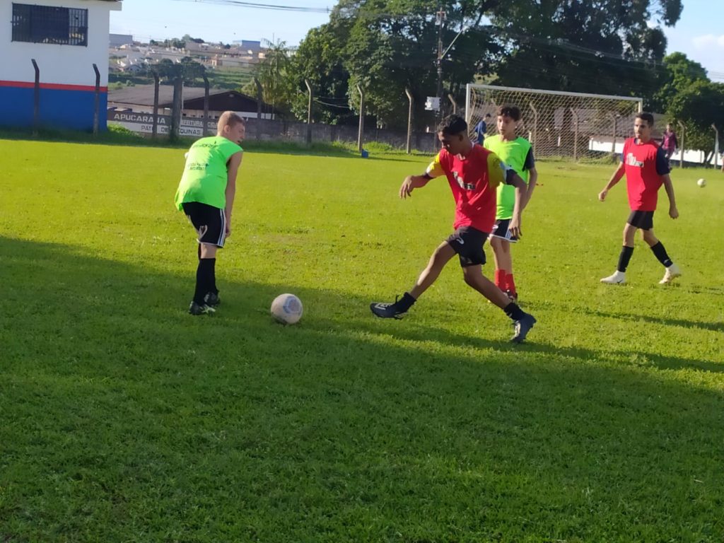 Para mulheres e meninas, o futebol é muito mais que um jogo - Ideação