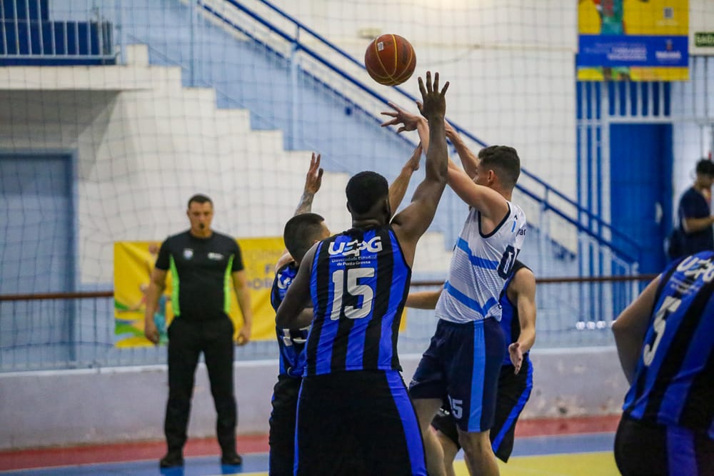 VITÓRIA BASQUETE REALIZA SELETIVA MASCULINA E FEMININA - VAGAS LIMITADAS