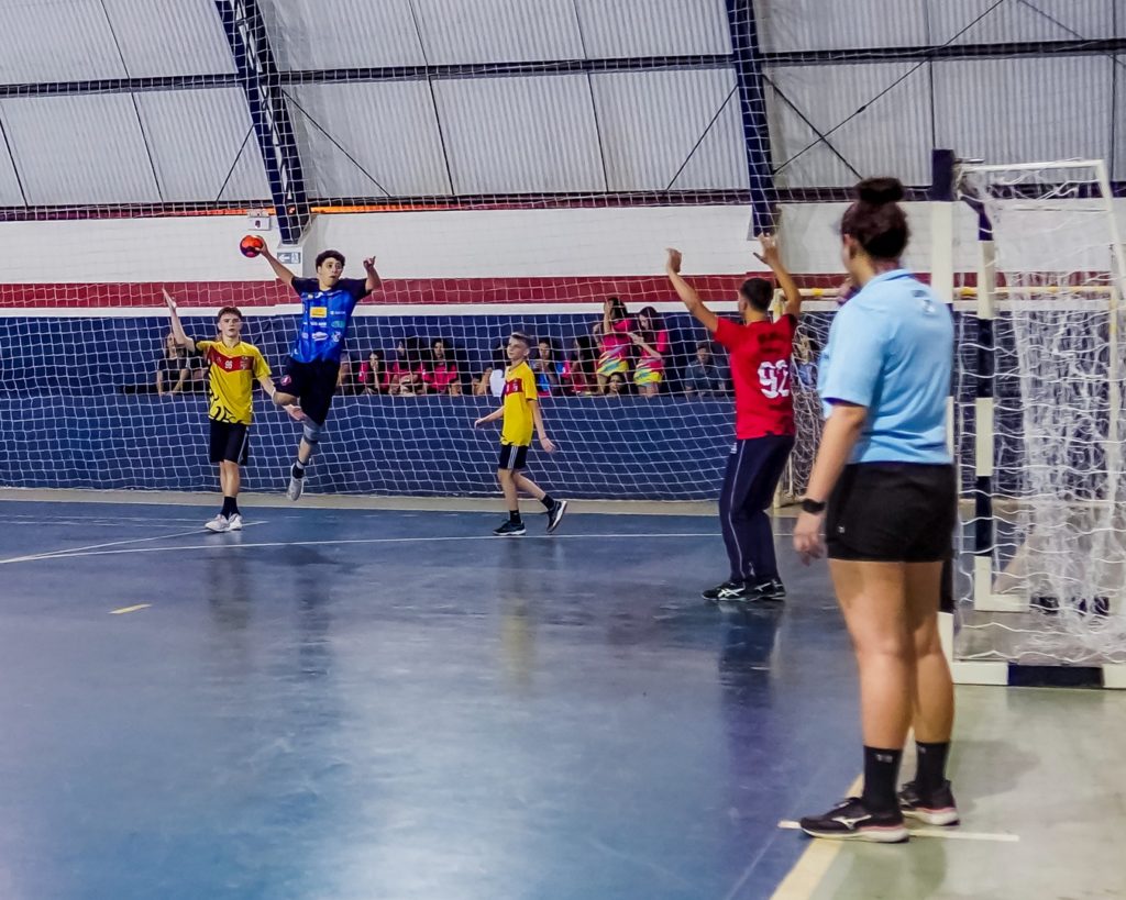 Atuais campeões repetem feito e chegam ao G4 do Paranaense Sub-14 :: LHPR /  PARANÁ HANDEBOL