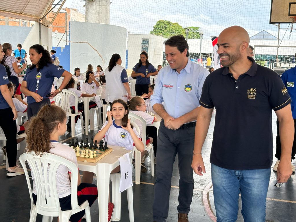 Disputa de xadrez abre a 8ª edição dos Jogos das Crianças